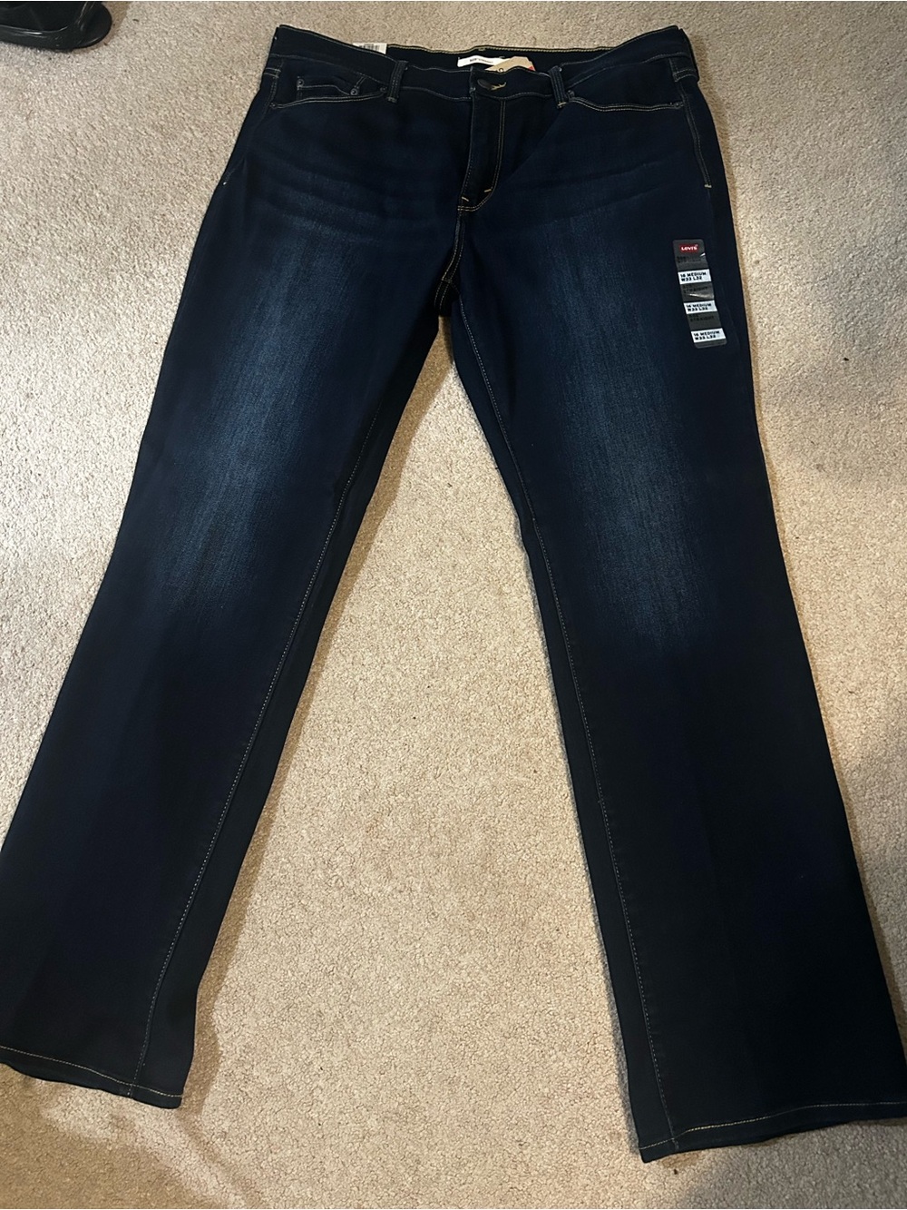 Levi's Dark Blue classic 505 straight Women’s Jeans. Size 16M W33 L 32